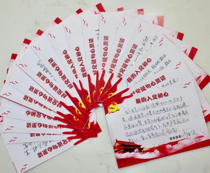 小猫钓鱼游戏龙王版有船
